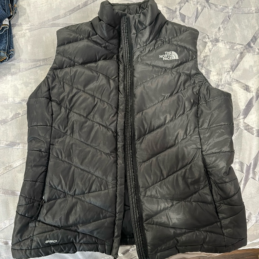 North face women’s dark grey vest